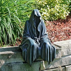 Large Reaping Solace Creeper Sitting Statue