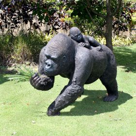 Lowland Gorillas-Mother And Child